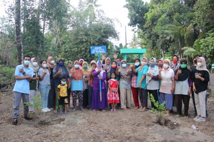Pemberdayaan KWT Sedyo Mulyo melalui Program Membangun Desa 