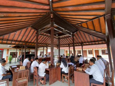 Koordinasi Lomba Menulis Cerita Rakyat BKK DMB